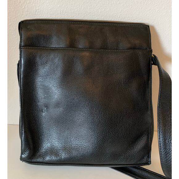Valerie Stevens leather crossbody bag in black - Picture 3 of 10